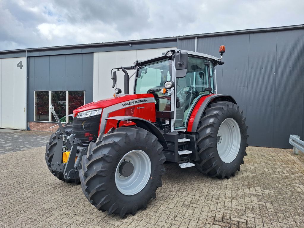 Massey Ferguson 5M.145 DYNA-4 ESSENTIAL