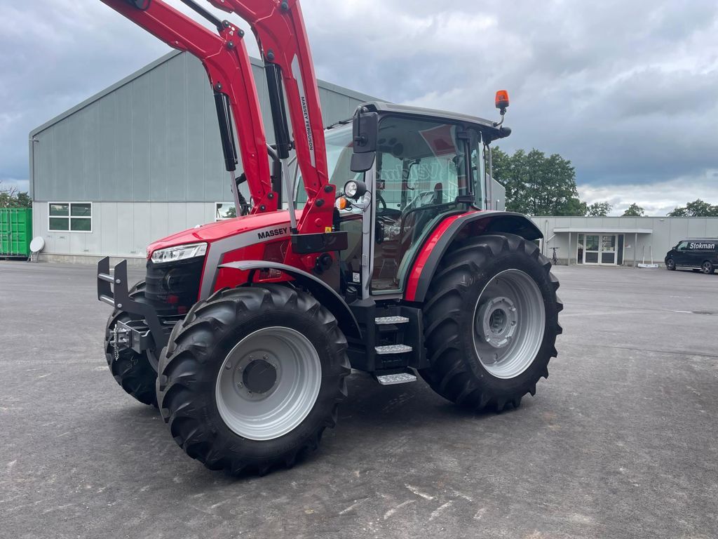 Massey Ferguson 5M.115 DYNA-4 ESSENTIAL