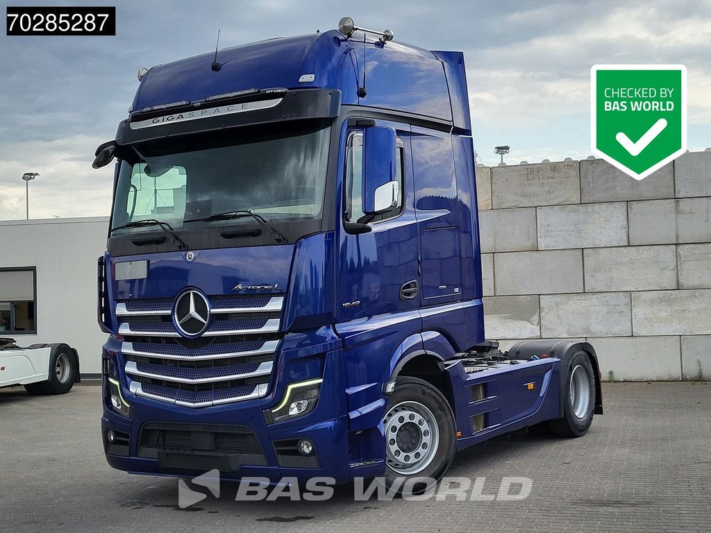 Mercedes Actros 1848 4X2 GigaSpace Full-Air Retarder Leder 2x Tanks Standklima