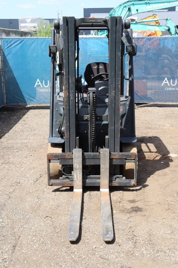 Gabelstapler Linde E25L-01 Elektro 2500kg 5,0m 2015
