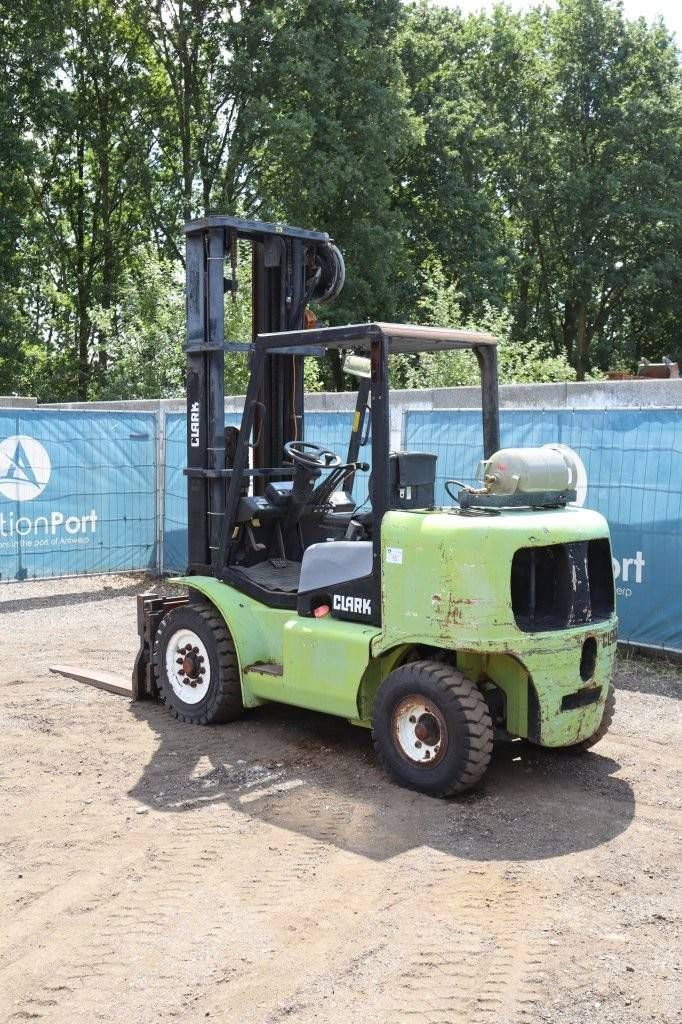 Forklift Clark CGP 45 LPG 4500kg 6.43m 2000