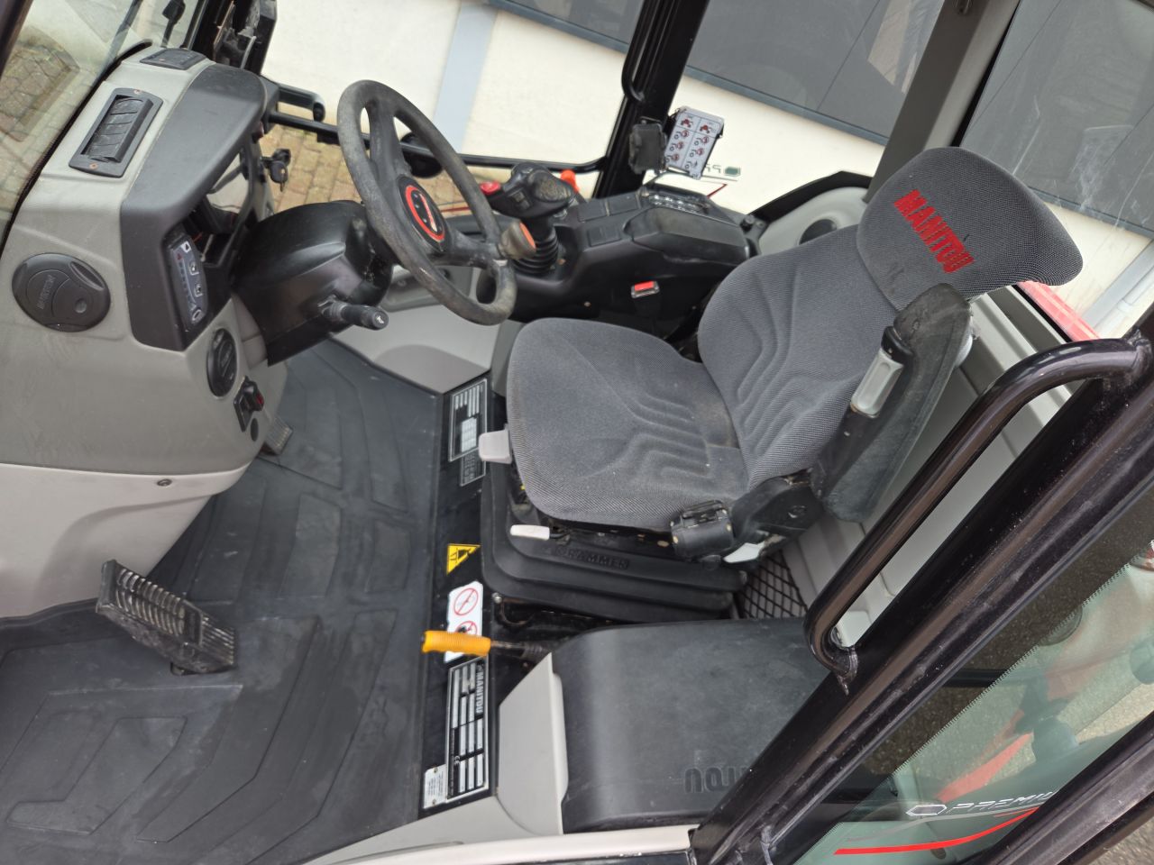 Manitou MLA-T 533-145V Plus Telescoop