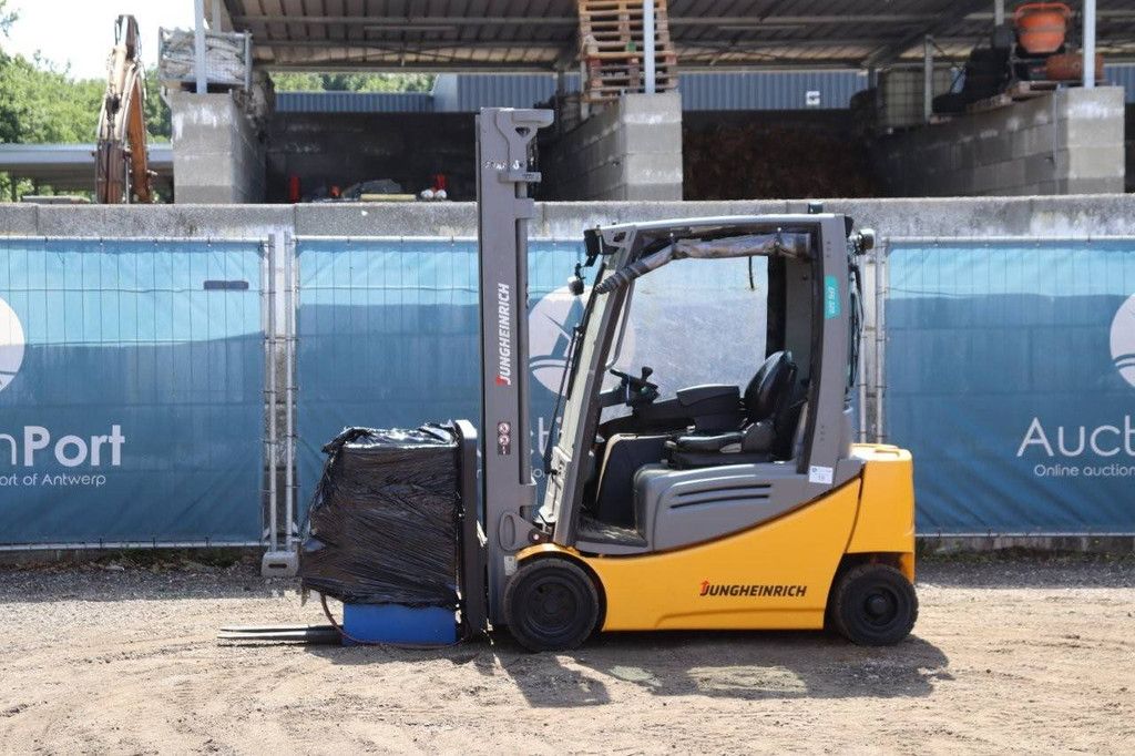 Forklift Jungheinrich EFG 320 Electric 2000kg 4.0m 2019