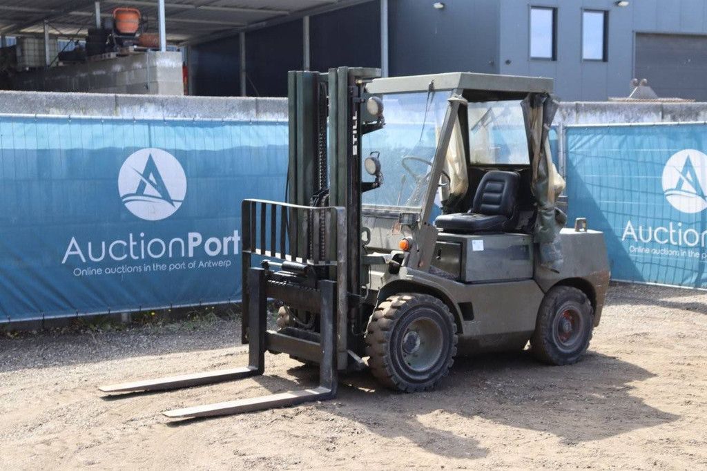 Rough-terrain forklift Still DFG 3/4106 Diesel 2720kg 4.0m 1986