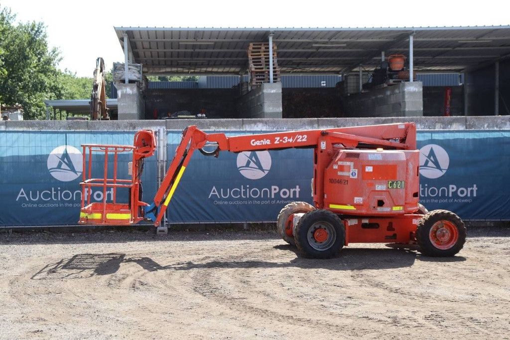 Articulating boom lift Genie Z-34/22 Diesel 2010