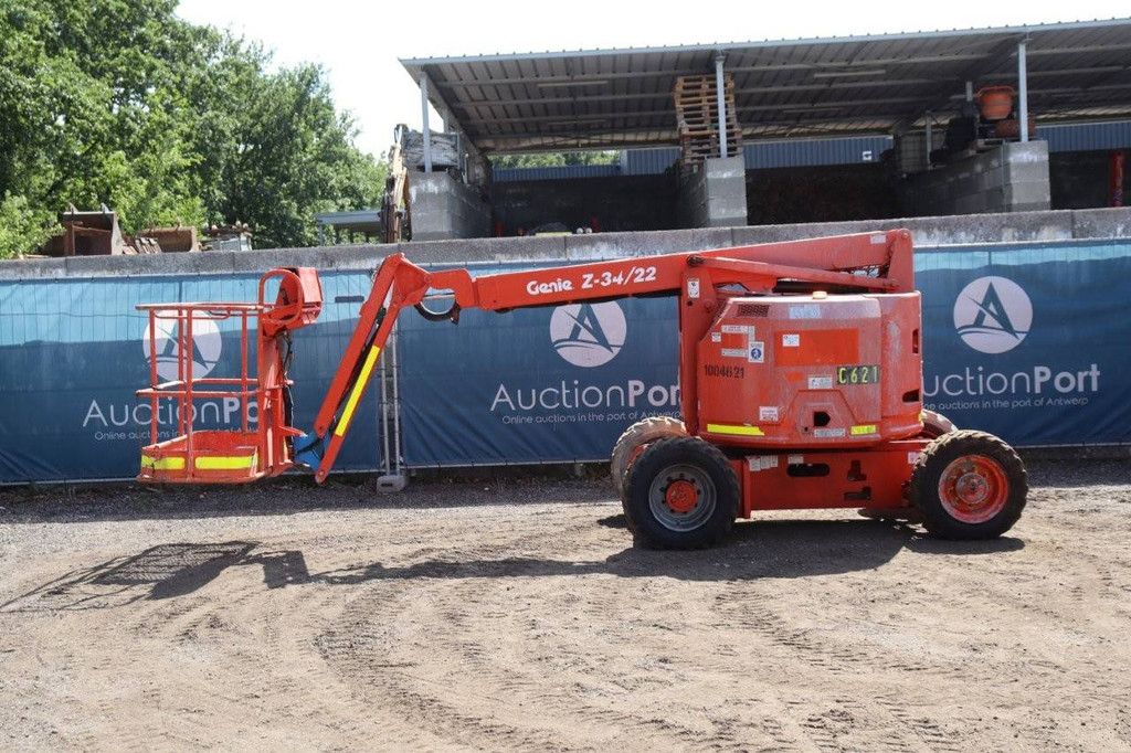 Articulating boom lift Genie Z-34/22 Diesel 2010