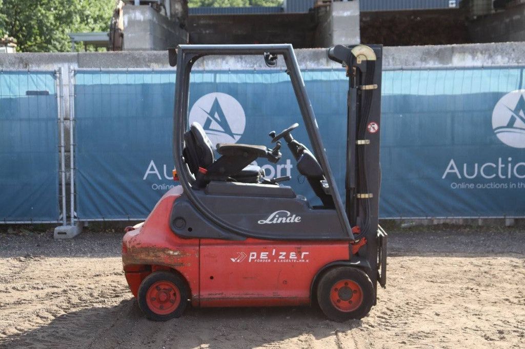 Gabelstapler Linde E20P-02 Elektro 2000kg 6,0m 2005