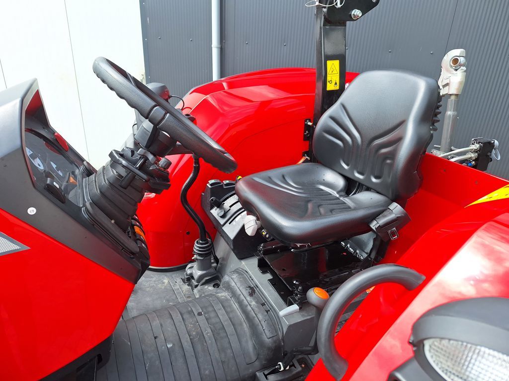 Massey Ferguson 4709-M DYNA-2