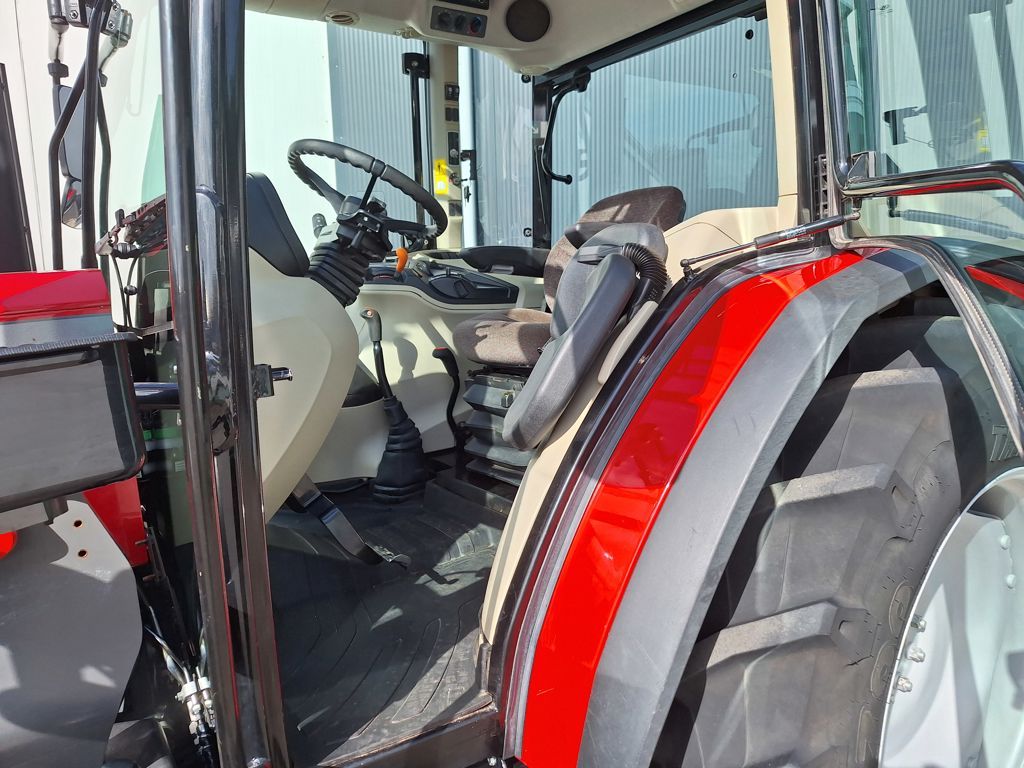 Massey Ferguson 4709 CAB ESSENTIAL