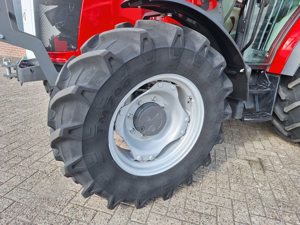 Massey Ferguson 4709 CAB ESSENTIAL