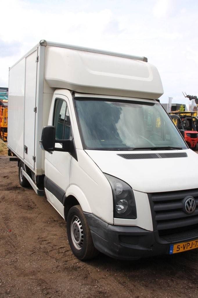 Box truck Volkswagen Crafter Diesel 2011