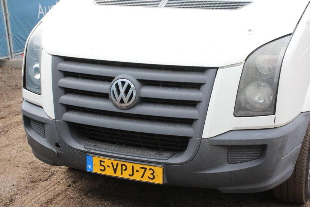 Box truck Volkswagen Crafter Diesel 2011
