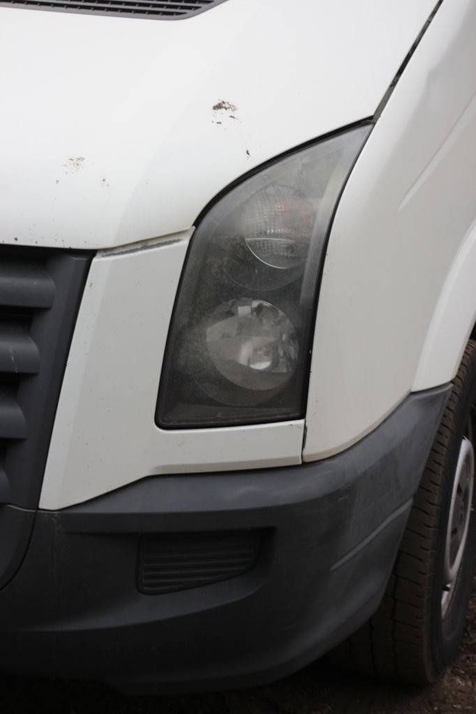 Box truck Volkswagen Crafter Diesel 2011