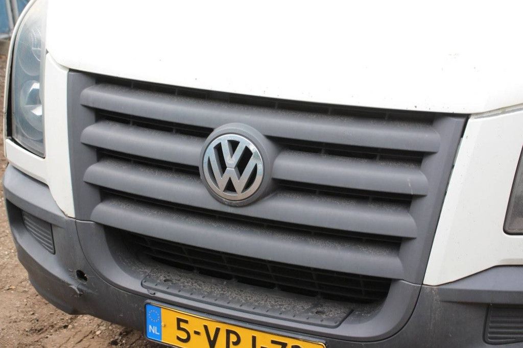 Box truck Volkswagen Crafter Diesel 2011
