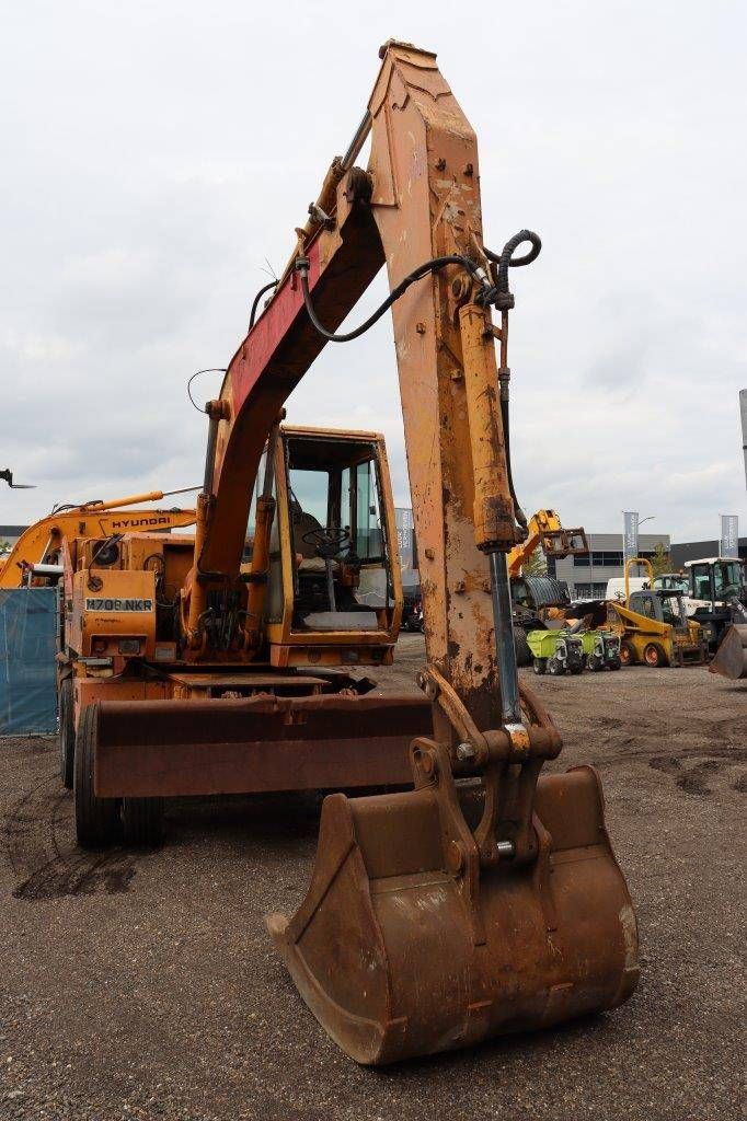 Case 688B-P Dieselbagger mit 88 PS