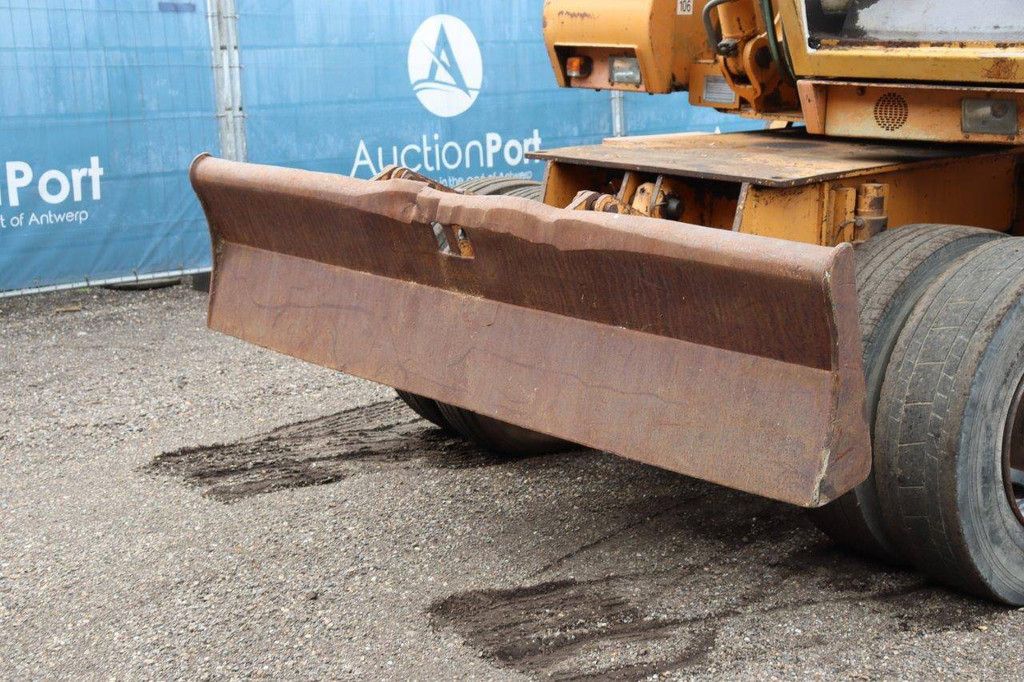 Case 688B-P Dieselbagger mit 88 PS