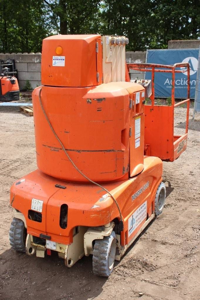 JLG Toucan 1010 Electric Mast Lift 10.1m 2007
