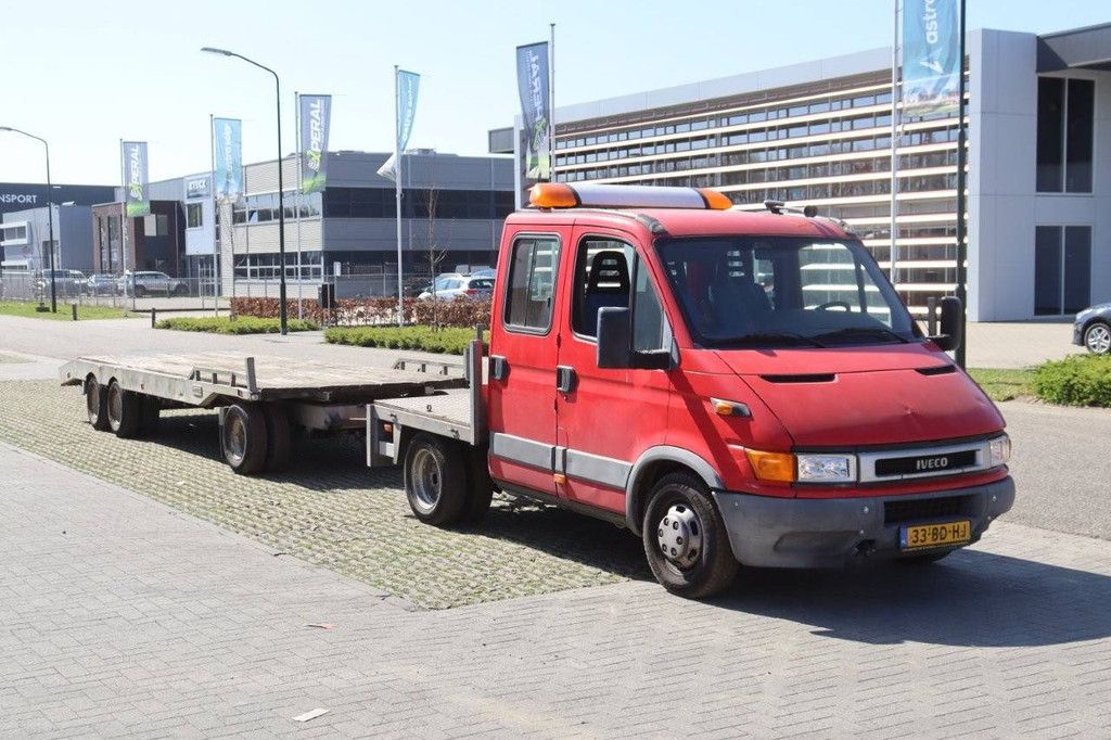 Sattelzugmaschine mit Anhänger Iveco 40C Diesel 2002