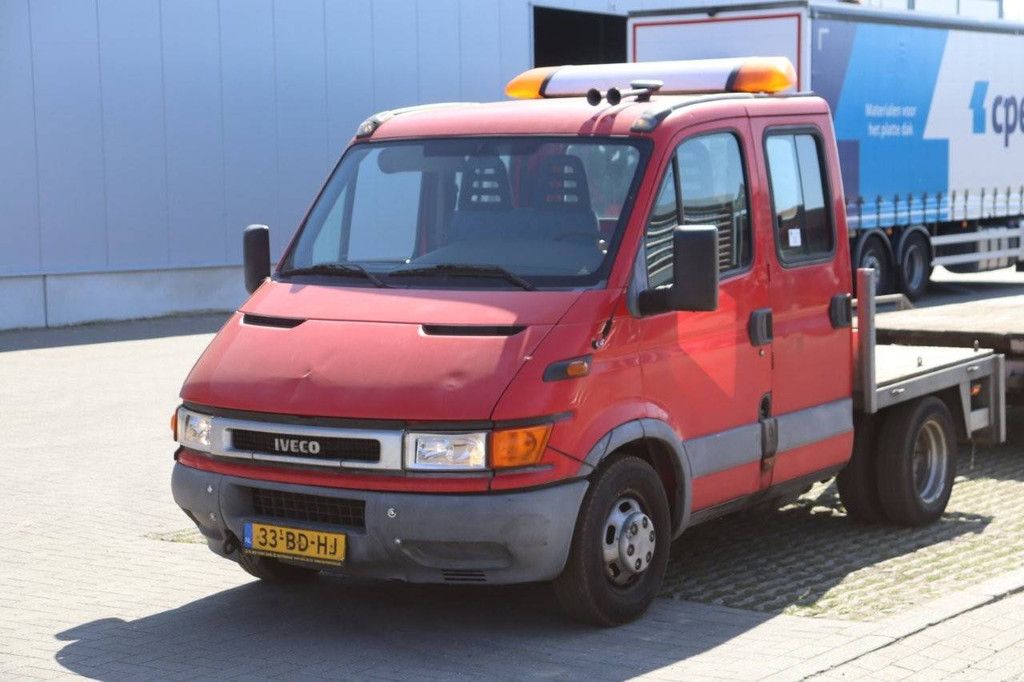 Sattelzugmaschine mit Anhänger Iveco 40C Diesel 2002
