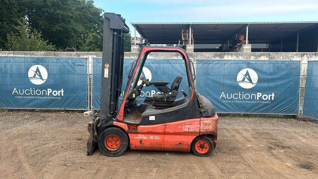Heftruck Linde E30-02 Elektrisch 3000kg 4.5m 2000