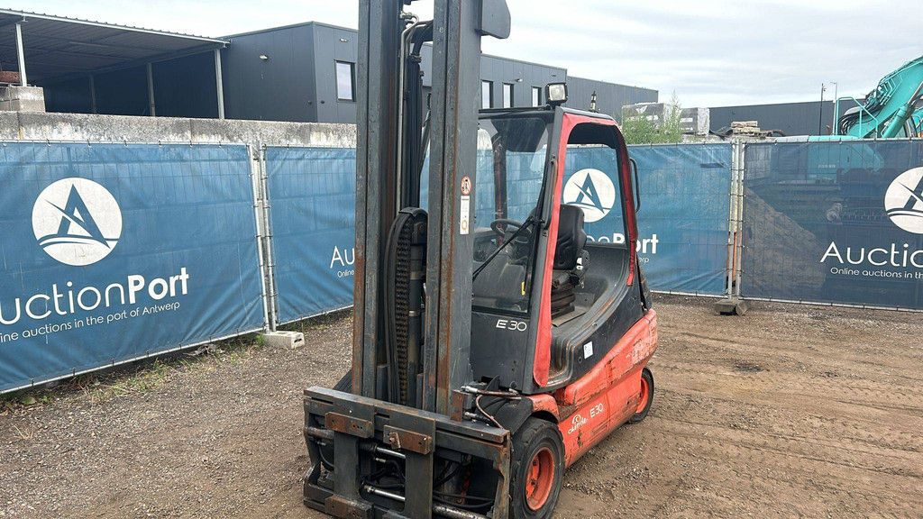 Heftruck Linde E30-02 Elektrisch 3000kg 4.5m 2000