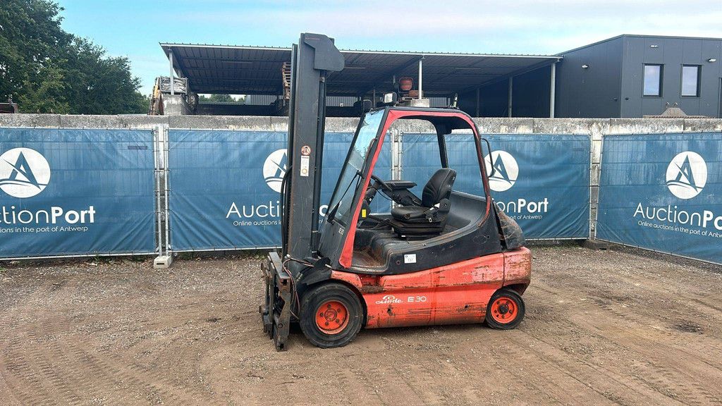 Heftruck Linde E30-02 Elektrisch 3000kg 4.5m 2000