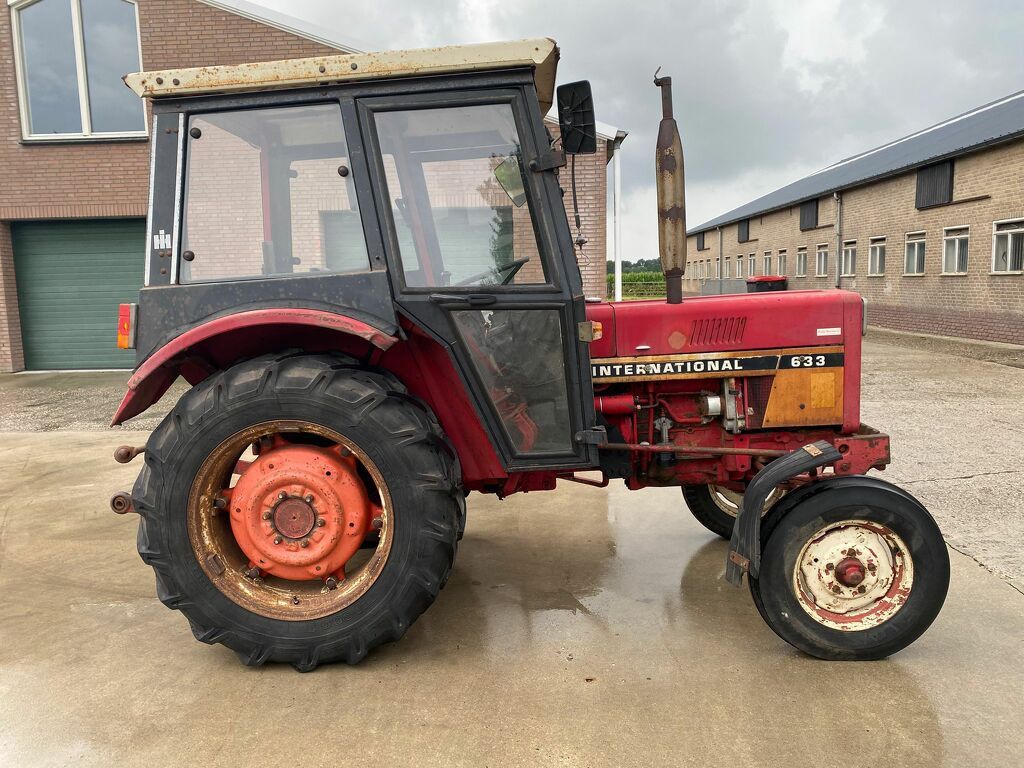 International 633