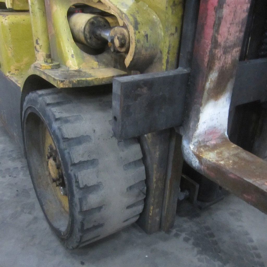 Hyster 7 Tonner. LPG-gas, duplomast.