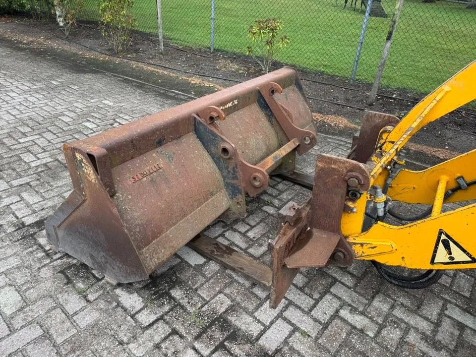 Ahlmann AL80 Shovel loader bak + vorken