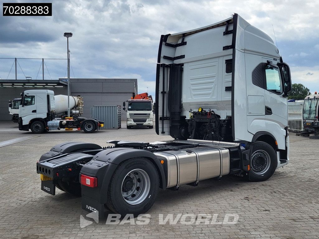 Iveco S-Way 580 4X2 2x Tanks ACC Standklima