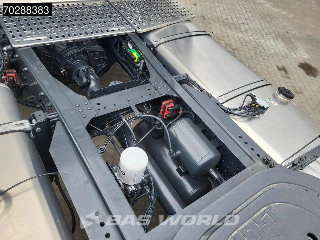 Iveco S-Way 580 4X2 2x Tanks ACC Standklima