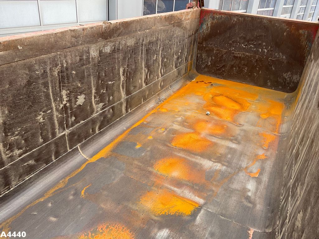Container 25 m³ met milieukleppen