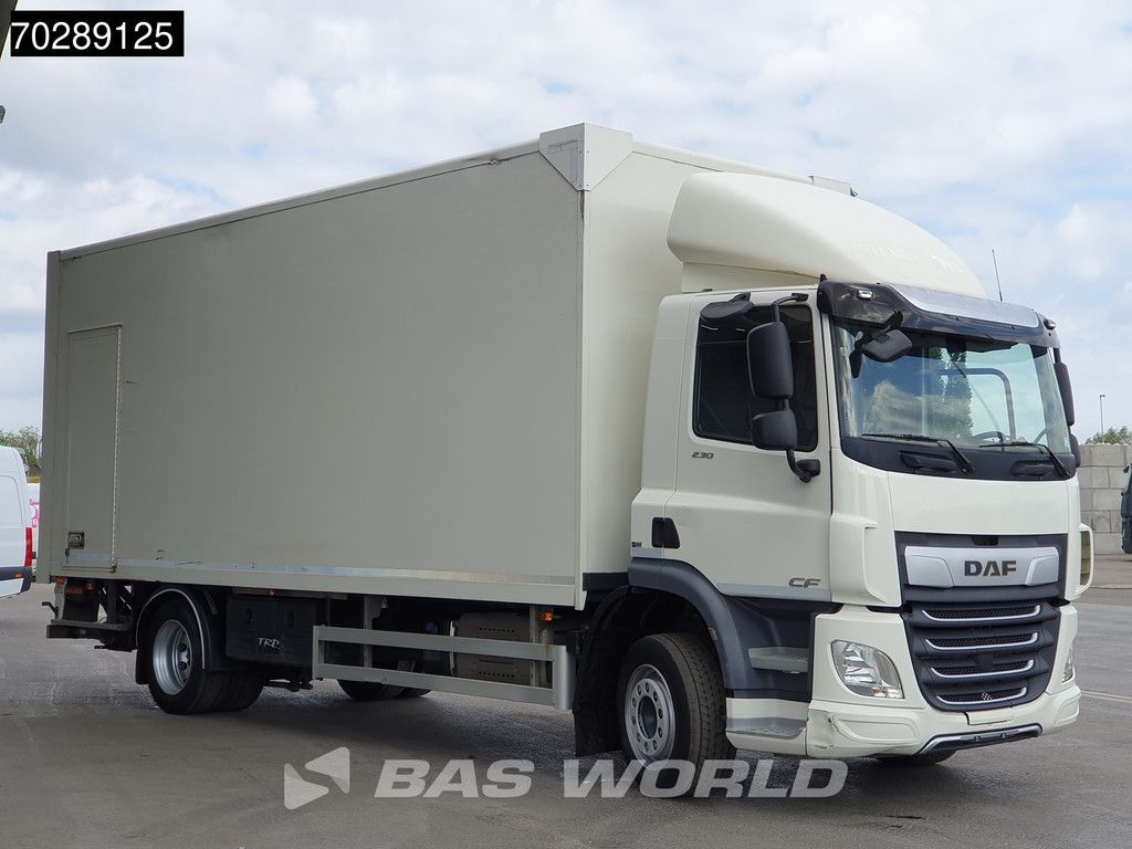 DAF CF 230 4X2 2000kg Ladebordwand Automatic 3 seats ACC Euro 6