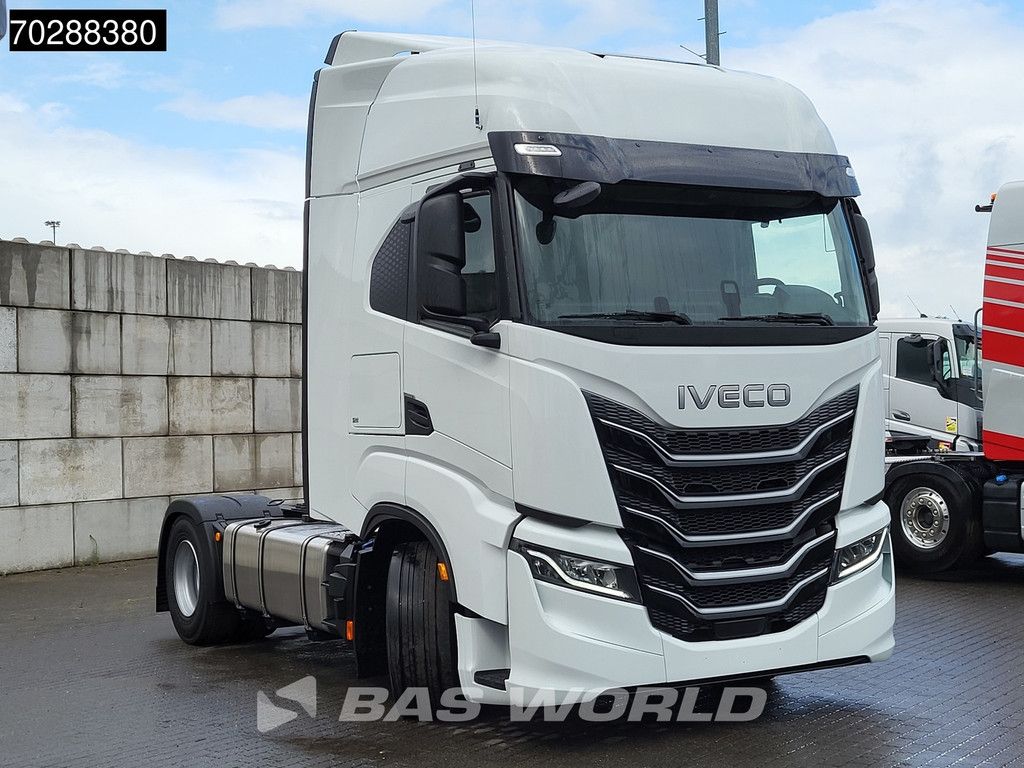 Iveco S-way 580 4X2 NEW! 2x Tanks Navi ACC Standklima