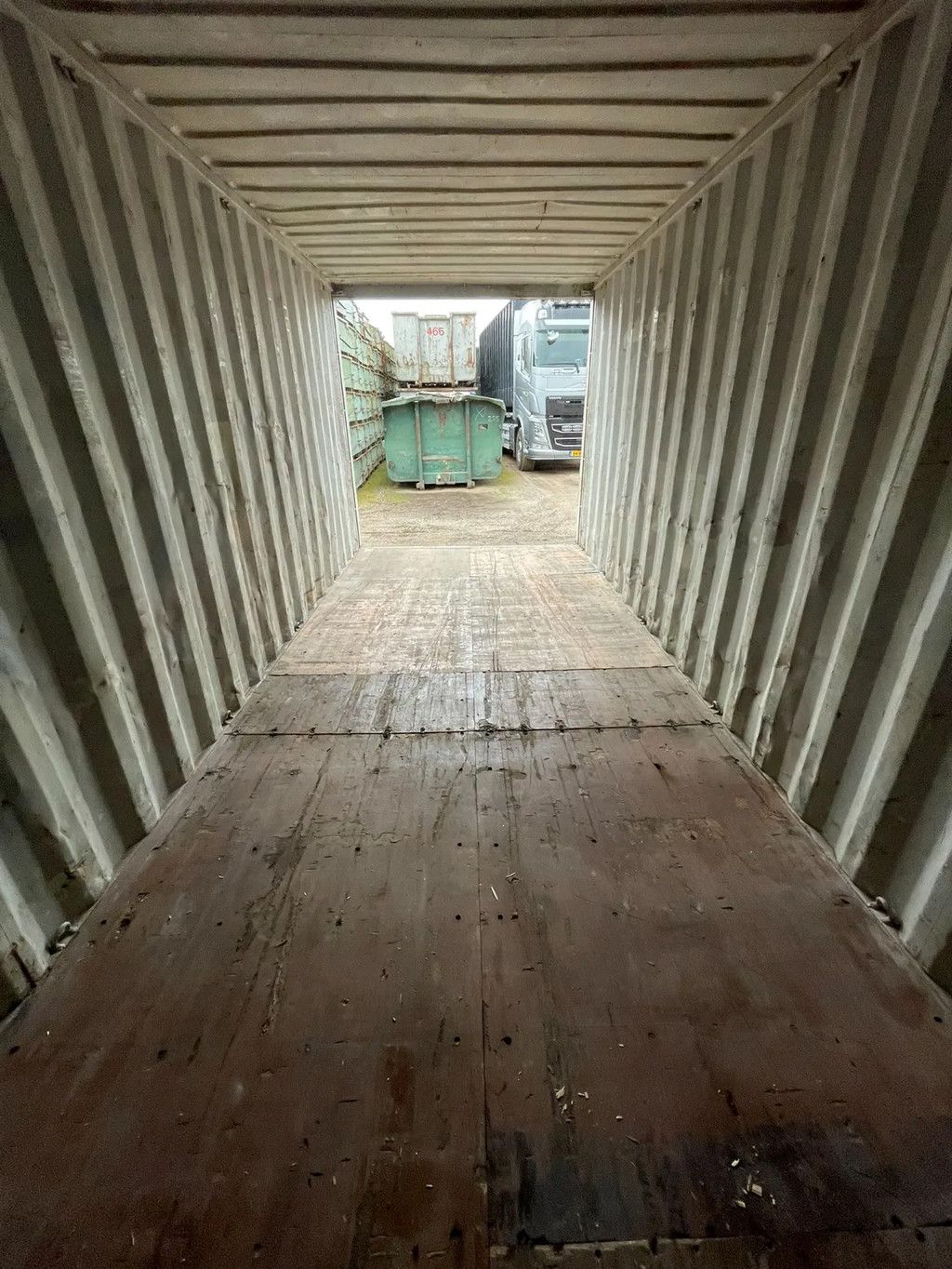 All in 20ft zeecontainer