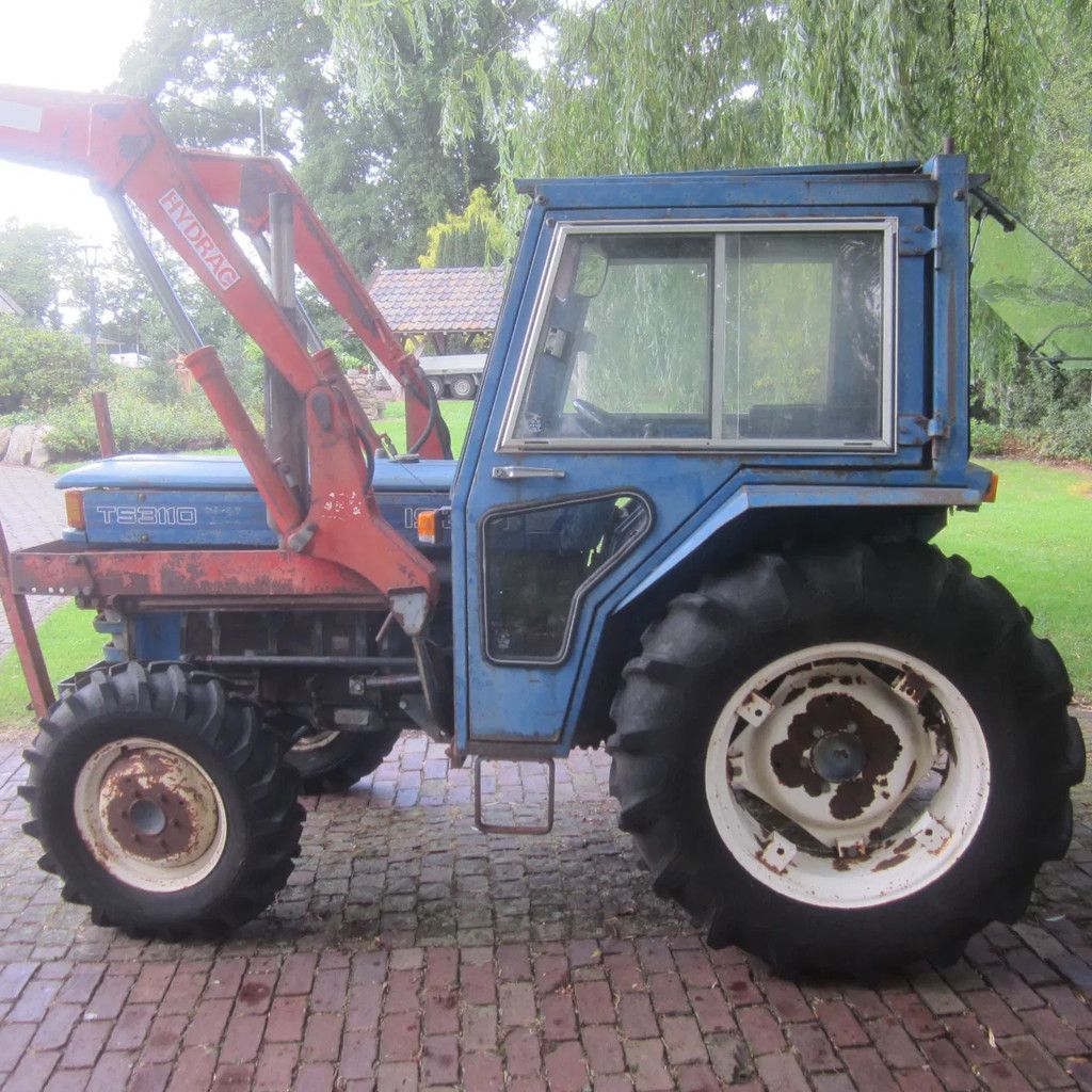 Iseki Compact tractor TS3110 met voorlader.