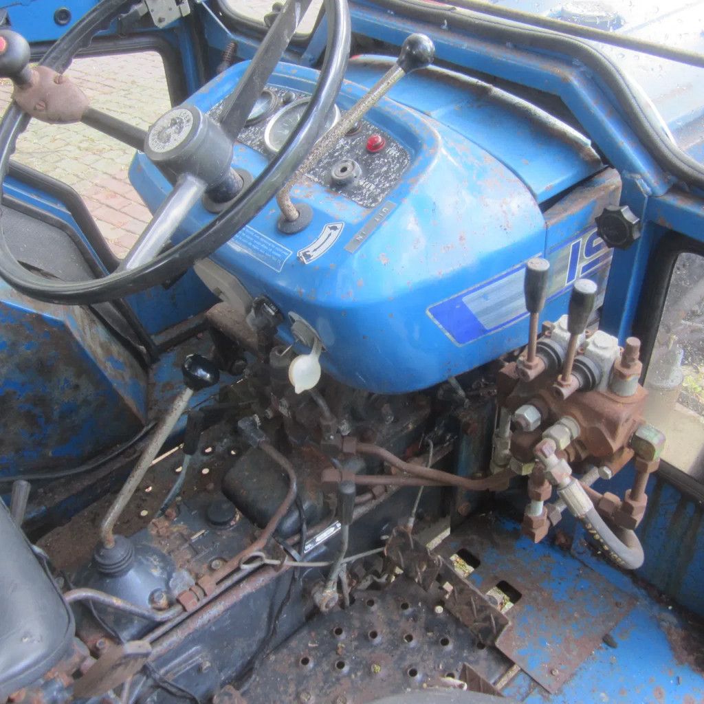 Iseki Compact tractor TS3110 met voorlader.