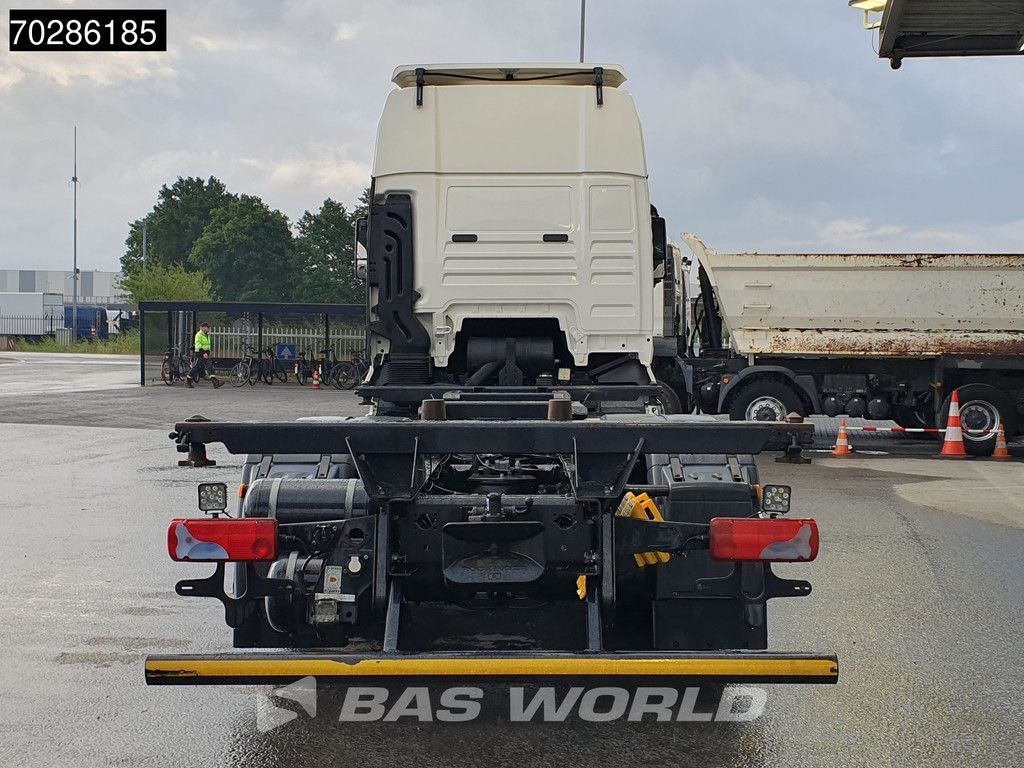 MAN TGX 26.470 6X2 BDF Lift-Axle ACC XXL Retarder Navi Euro 6
