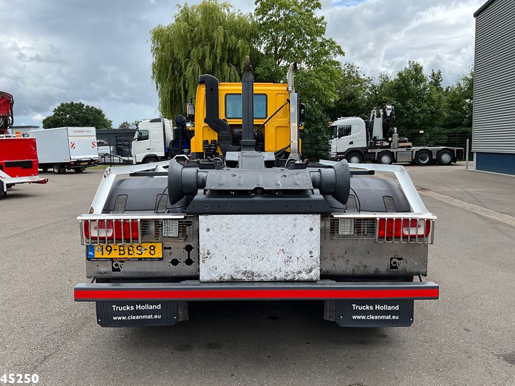 DAF FAQ 85 CF 410 8x2 Hiab 26 Ton haakarmsysteem Just 255.550 km!