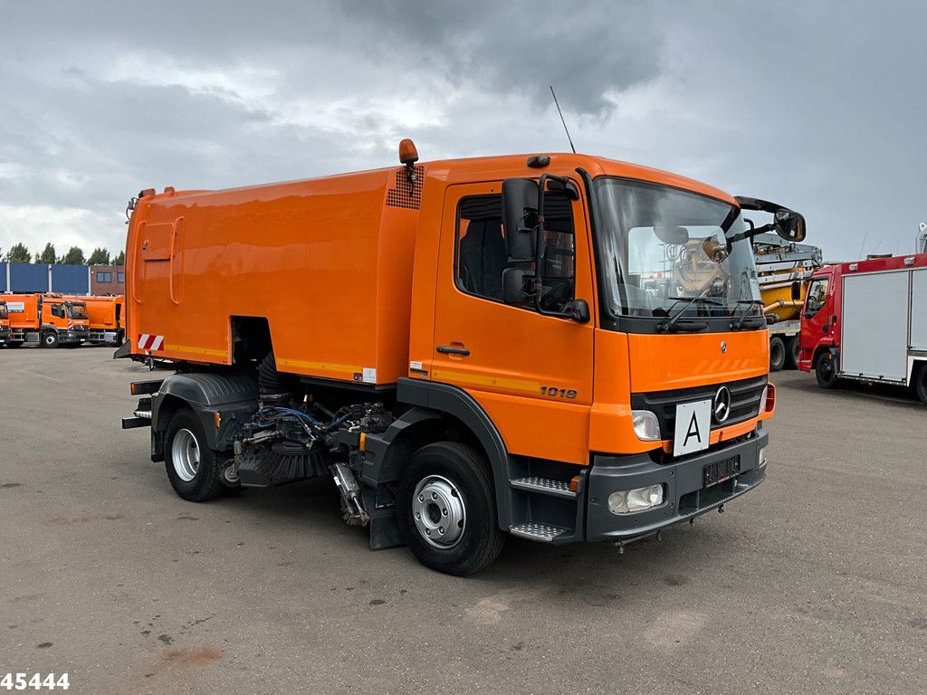 Mercedes-Benz Atego 1018 Brock Left and right sweeper Just 141.848 km!