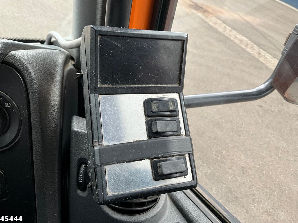 Mercedes-Benz Atego 1018 Brock Left and right sweeper Just 141.848 km!