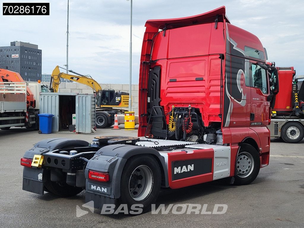MAN TGX 18.500 4X2 XXL Retarder Xenon 2xTanks Standklima Navi ACC Euro 6
