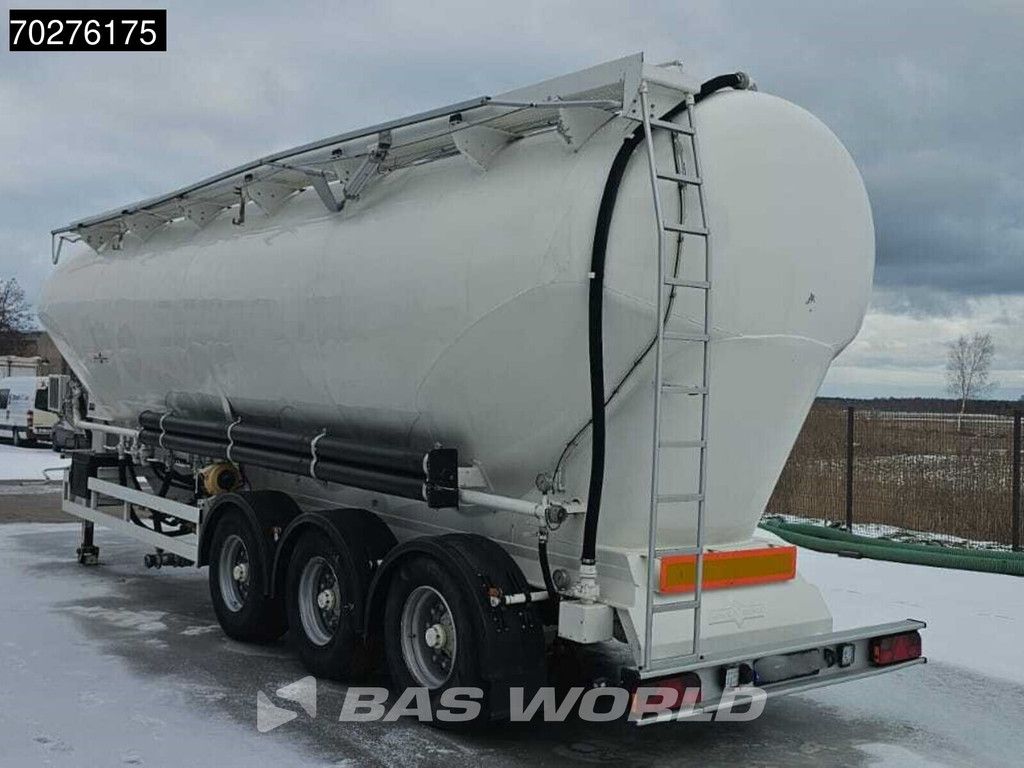 Spitzer SF2755/4P 3 assen 55 m3 Liftachse