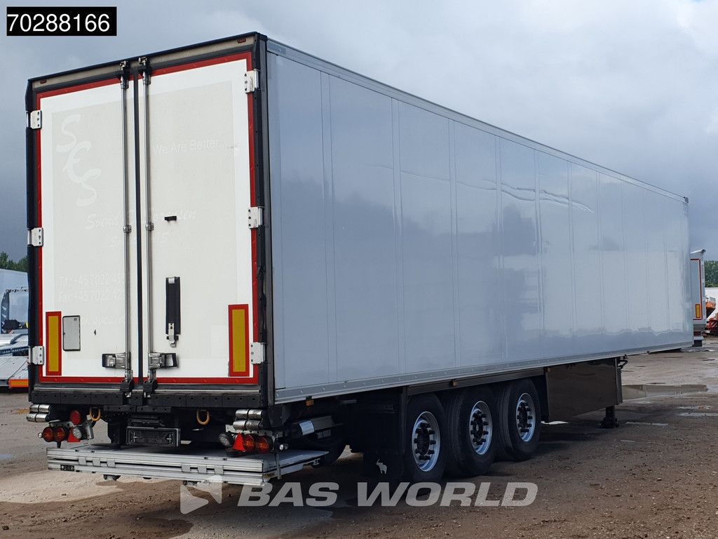 Schmitz Carrier 3 axles Doppelverdampfer Tailgate Blumenbreit Palettenkasten LBW