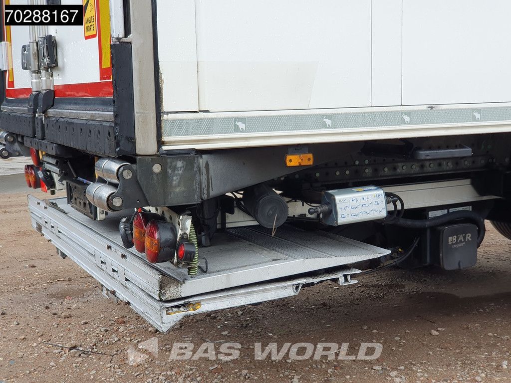 Schmitz SCB*S3B 3 axles Doppelverdampfer Tailgate Palettenkasten Blumenbreit LBW