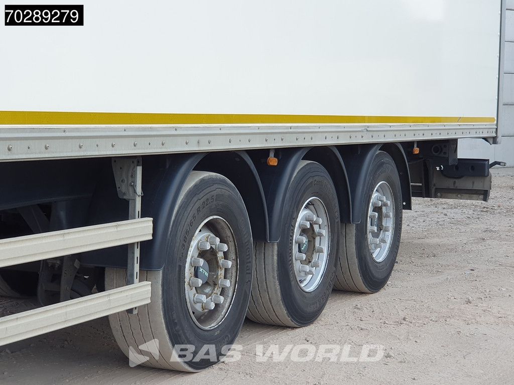 Lecitrailer 3E20 3 axles Liftachse Rolltor