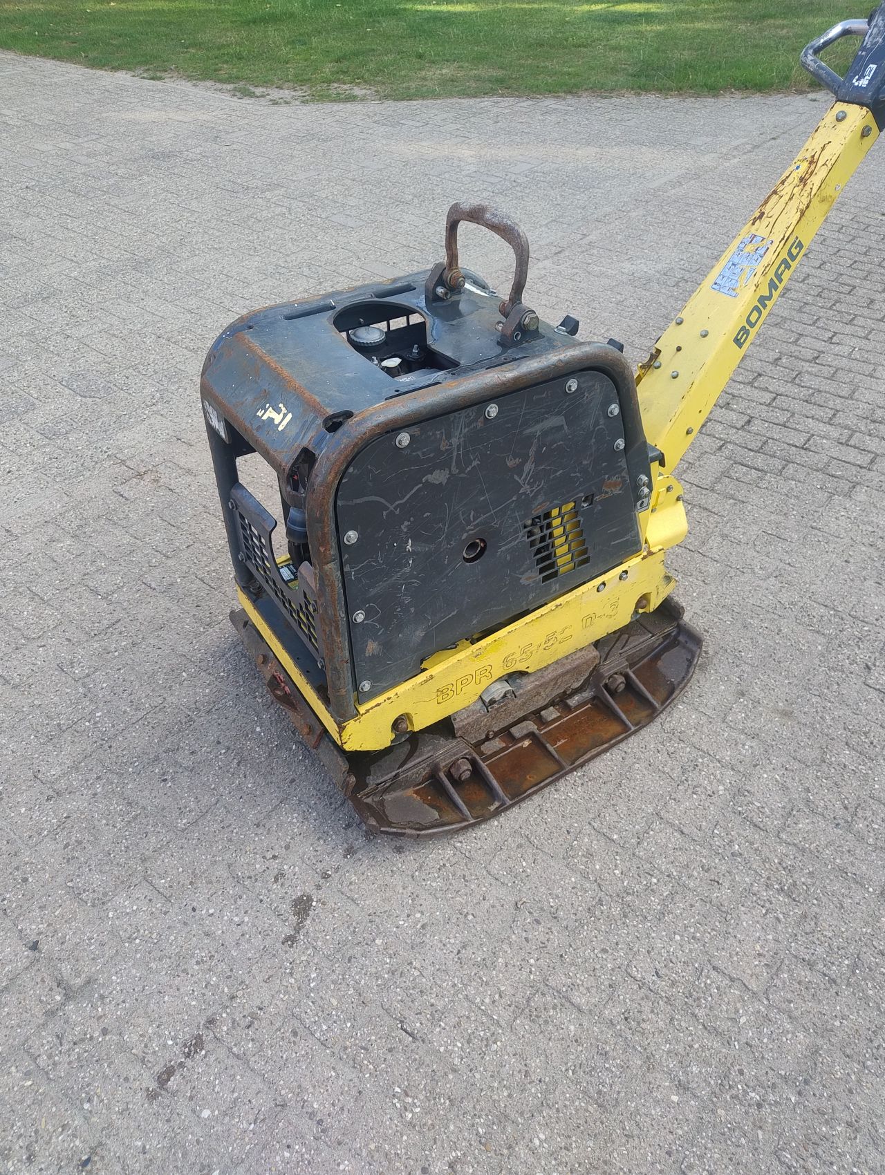 Bomag trilplaat 6-8ton