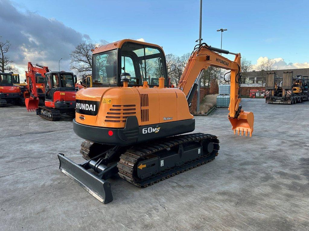 Raupenbagger Hyundai R60VS Diesel 2018