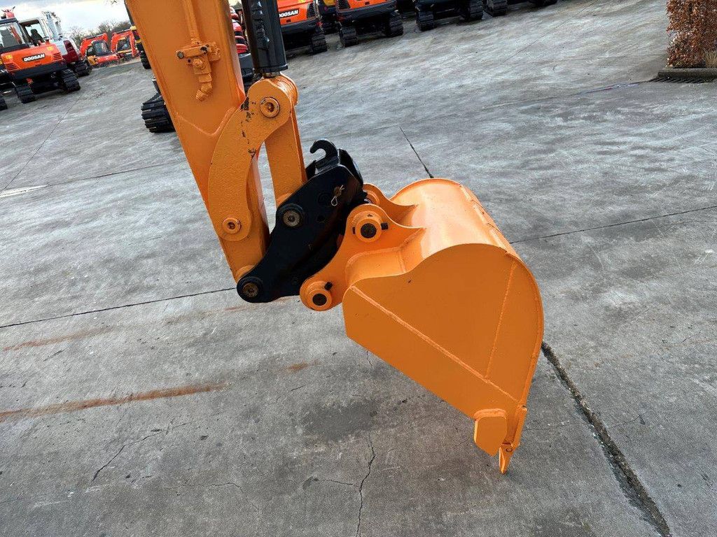Raupenbagger Hyundai R60VS Diesel 2018
