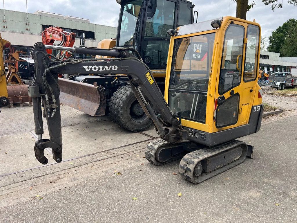 Volvo EC15B 3 Buckets